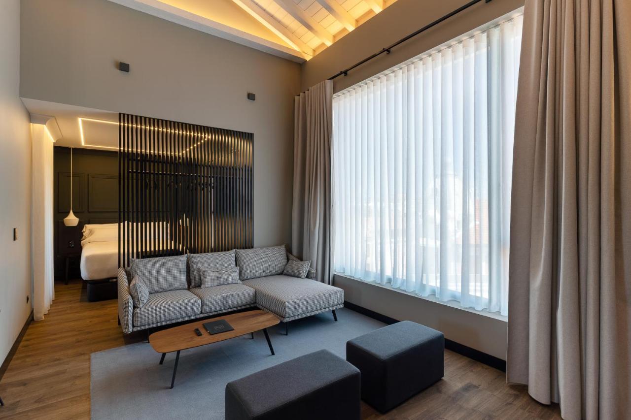 Mauro Suites León Exteriör bild